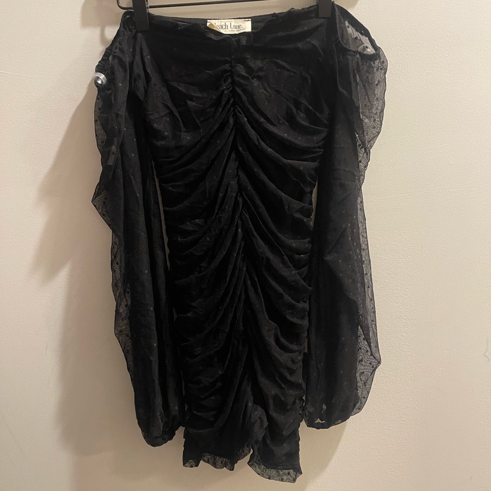 Black Off-the-Shoulder Fitted Dress w Polka Dots - Small